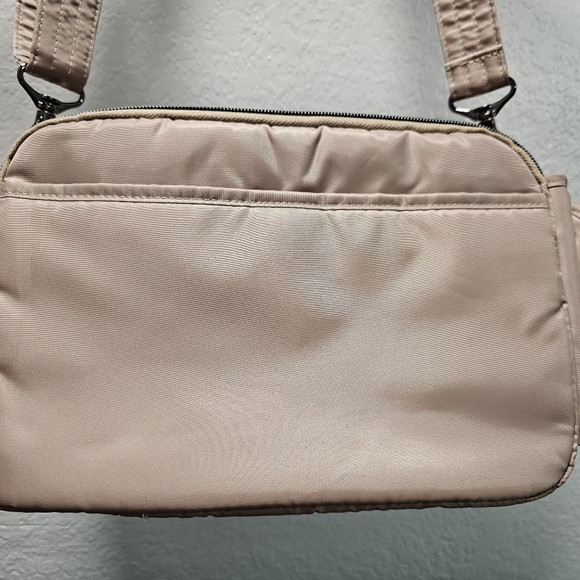 Lug rider crossbody - Picture 6 of 12